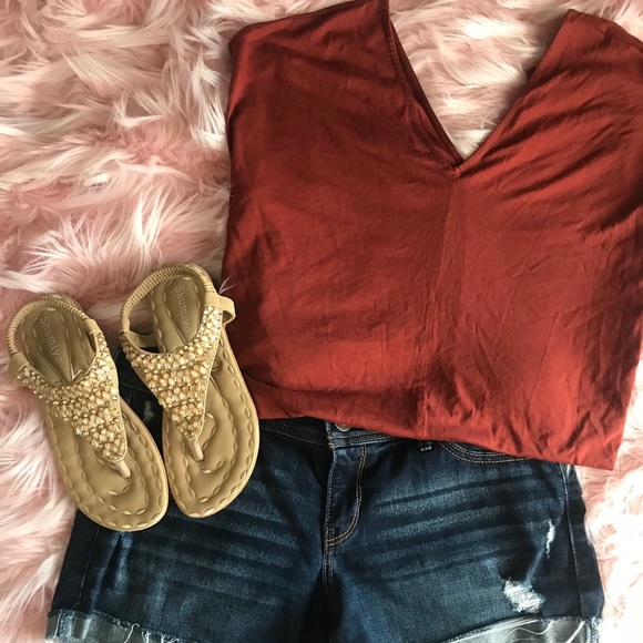 Sandals - Picture 2 of 3